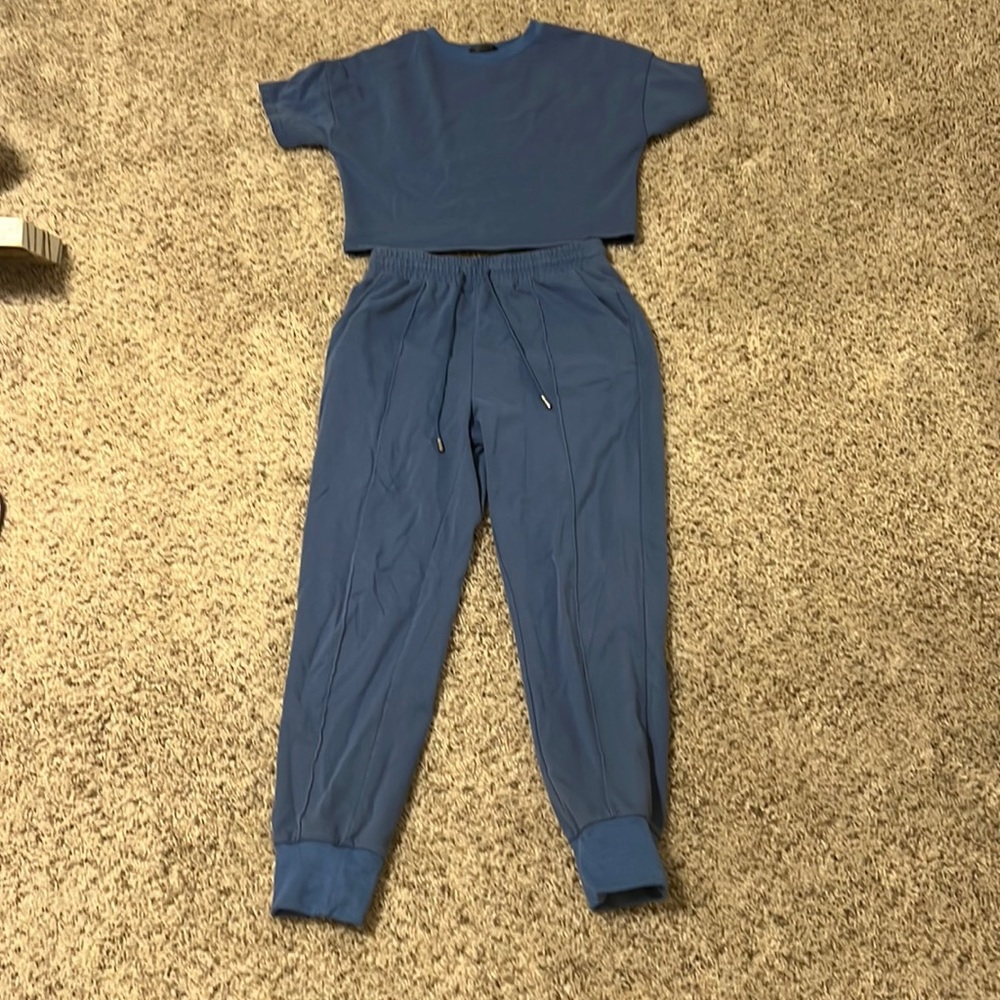 Zesica lounge set